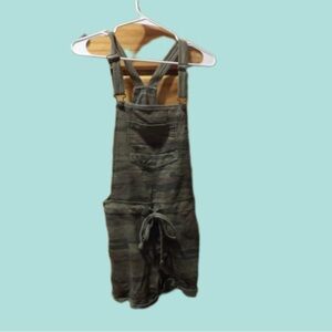 Woman’s overalls. Size SM